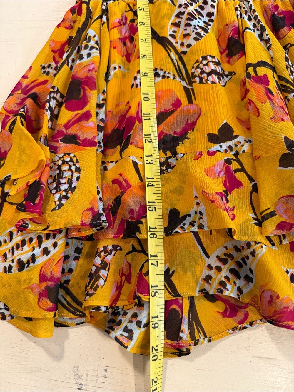 A.L.C. Silk Floral Smocked Mini Skirt Yellow Pink Size 6 - Picture 15 of 16